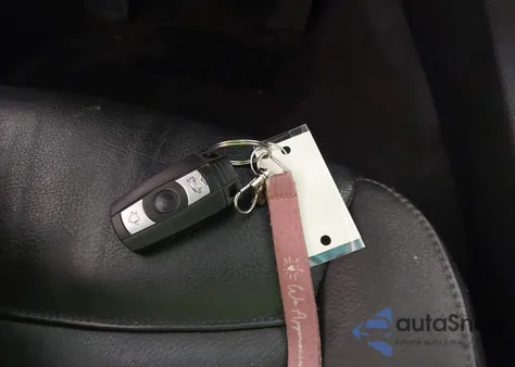 2011 BMW 328I xDrive from USA, damaged, VIN WBAPK7C5XBA464030